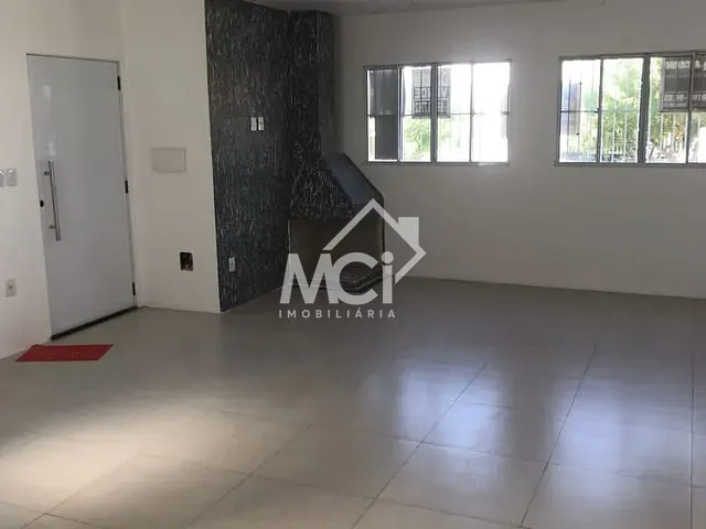 Casa com 137m² 3 quartos e 2 banheiros, à venda, no bairro Cassino em Rio Grande