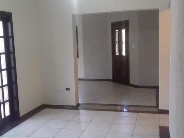 Foto do Casa - Casa com 3 dormitórios à venda, 194 m² por R$ 765.000,00 - Jardim América - São José dos Campos/SP | INDEPENDENCE NEGOCIOS IMOBILIARIOS LTDA