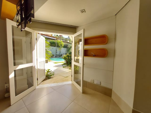 Casa com 1210m² 4 quartos e 6 banheiros, para alugar, no bairro Condominio Vista Alegre em Vinhedo