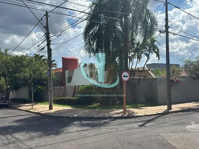 Casa com 762m² 3 quartos e 3 banheiros, à venda, no bairro VILA HARMONIA em ARARAQUARA