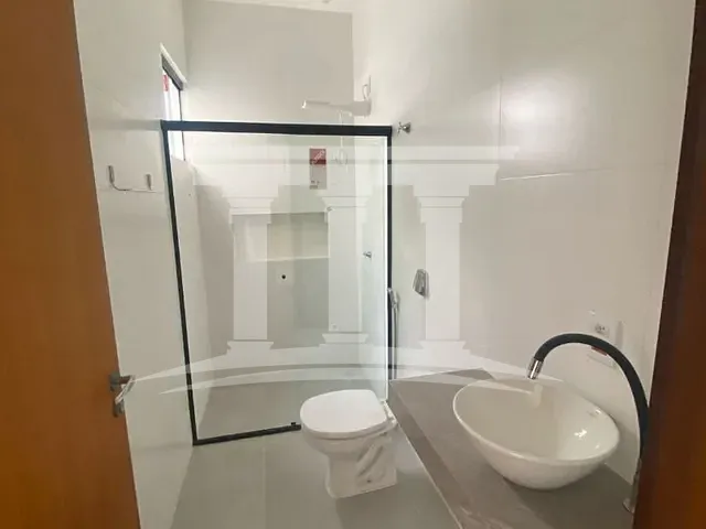 Casa com 360m² 3 quartos e 1 banheiro, à venda, no bairro Residencial Paris em Sinop