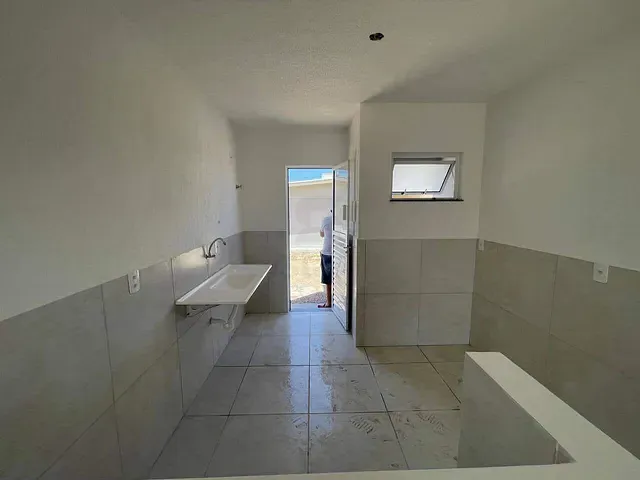 Casa 2 quartos e 2 banheiros, para alugar, no bairro Dernival Oliveira em Paulo Afonso