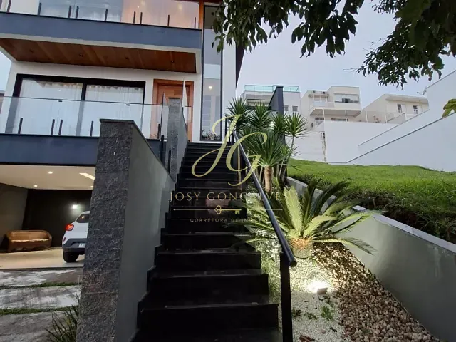 Casa 3 quartos e 4 banheiros, à venda, no bairro Fazenda Rodeio em Mogi das Cruzes