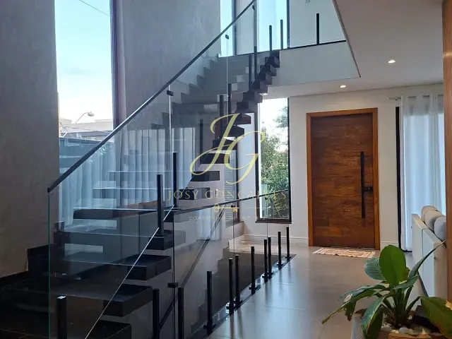 Casa 3 quartos e 4 banheiros, à venda, no bairro Fazenda Rodeio em Mogi das Cruzes