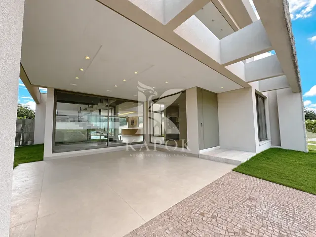 Casa com 600m² 5 quartos e 6 banheiros, à venda, no bairro Jardim América em Paulínia
