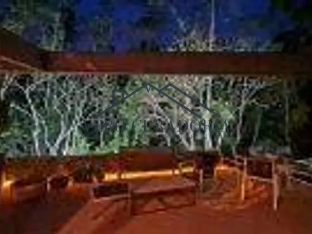 Casa com 355m² 3 quartos e 3 banheiros, à venda, no bairro Cézar de Souza em Mogi das Cruzes