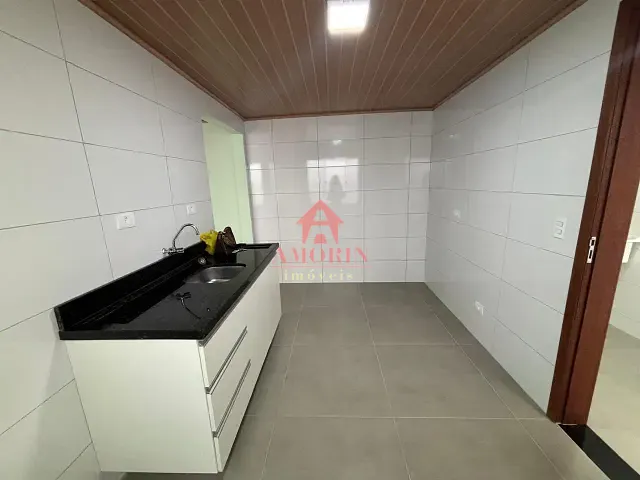 Casa 1 quarto e 1 banheiro, para alugar, no bairro Fazendinha em Curitiba