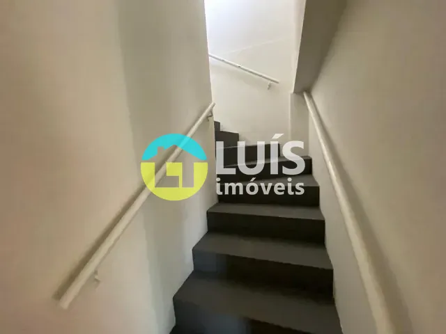 Casa 3 quartos e 4 banheiros, para alugar, no bairro Centro em Guaranésia