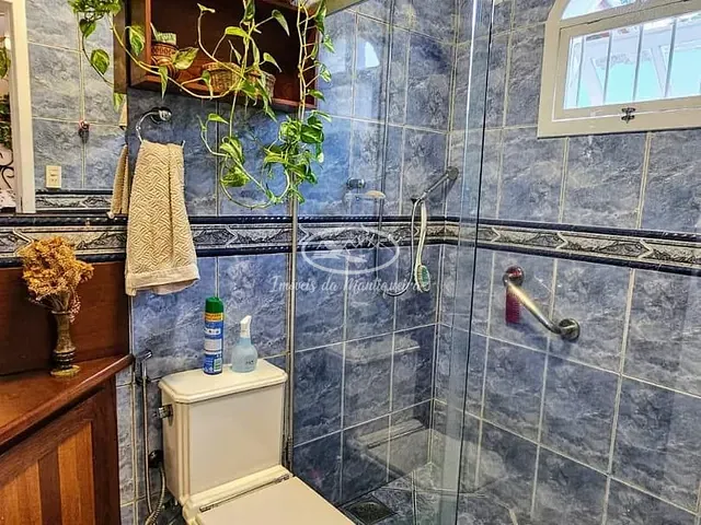 Casa com 600m² 3 quartos e 2 banheiros, à venda, no bairro Fazendinha (Penedo) em Itatiaia