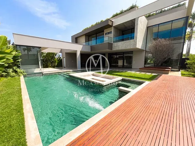Casa com 1200m² 5 quartos e 7 banheiros, à venda, no bairro Barra da Tijuca em Rio de Janeiro
