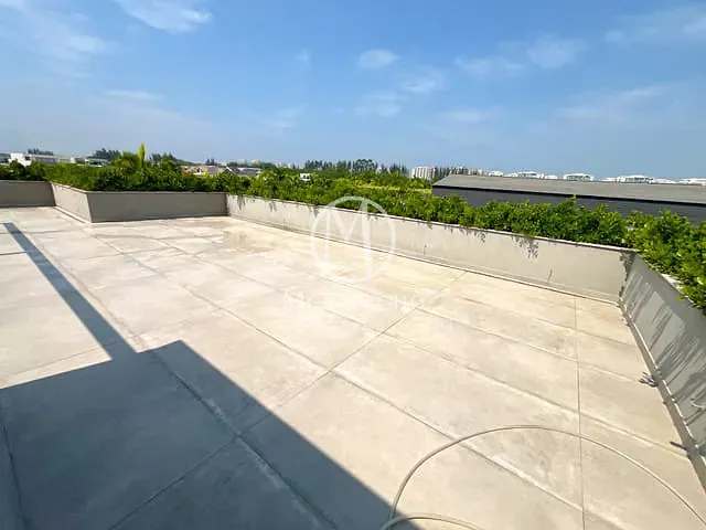 Casa com 1200m² 5 quartos e 7 banheiros, à venda, no bairro Barra da Tijuca em Rio de Janeiro