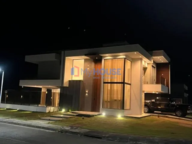 Casa com 502m² 4 quartos e 5 banheiros, à venda, no bairro Nossa Senhora da Vitória em Ilhéus
