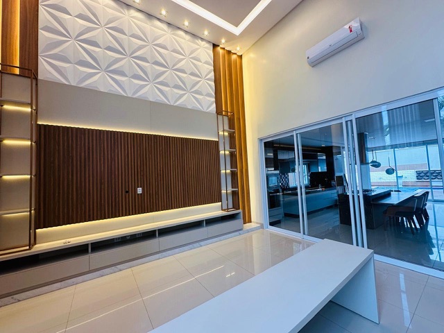 Casa com 469m² 3 quartos e 4 banheiros, à venda, no bairro Condomínio do Lago 1ª Etapa em Goiânia