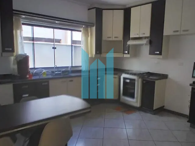 Casa com 300m² 3 quartos e 3 banheiros, à venda, no bairro Jardim Santa Rita em Poços de Caldas