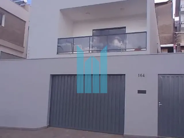 Casa com 300m² 3 quartos e 3 banheiros, à venda, no bairro Jardim Santa Rita em Poços de Caldas