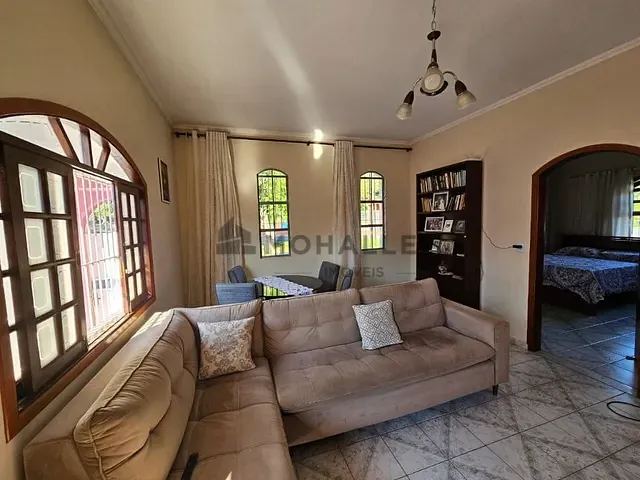 Casa com 1076m², à venda, no bairro Estação em Piranguinho