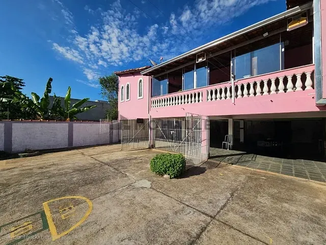Casa com 1076m², à venda, no bairro Estação em Piranguinho