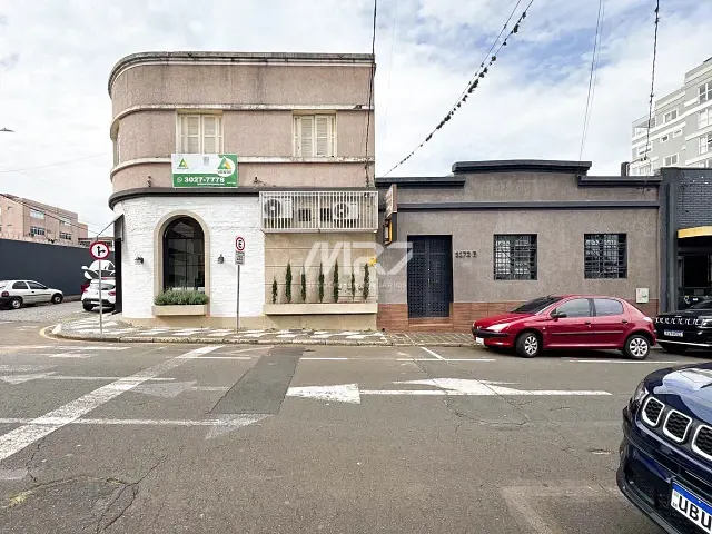 Casa com 651m², à venda, no bairro Estrela em Ponta Grossa