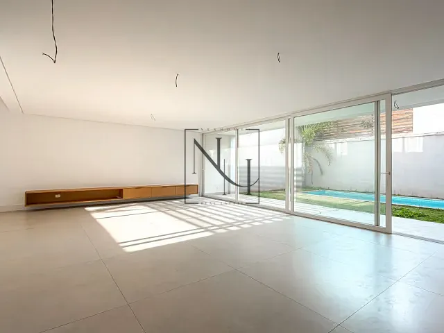 Casa com 427m² 4 quartos e 6 banheiros, à venda, no bairro Campo Belo em São Paulo