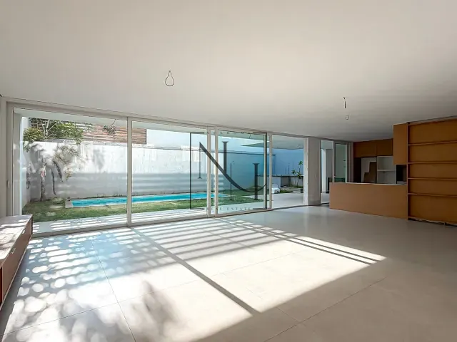 Casa com 427m² 4 quartos e 6 banheiros, à venda, no bairro Campo Belo em São Paulo