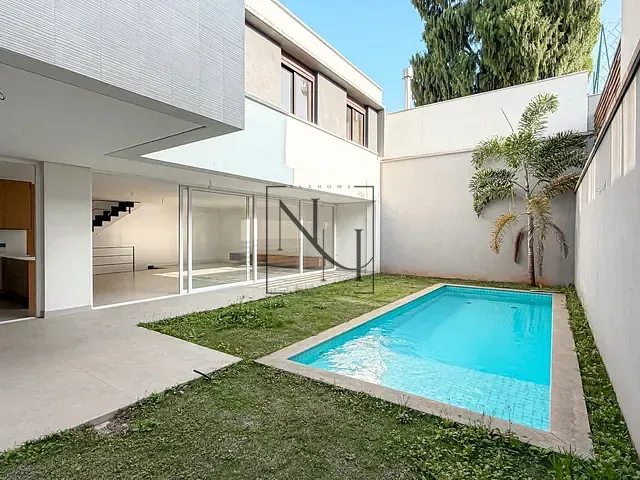 Casa com 427m² 4 quartos e 6 banheiros, à venda, no bairro Campo Belo em São Paulo