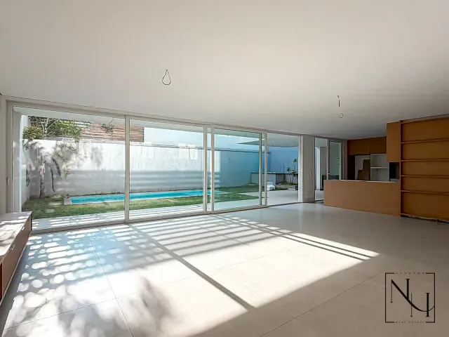 Casa com 427m² 4 quartos e 6 banheiros, à venda, no bairro Campo Belo em São Paulo