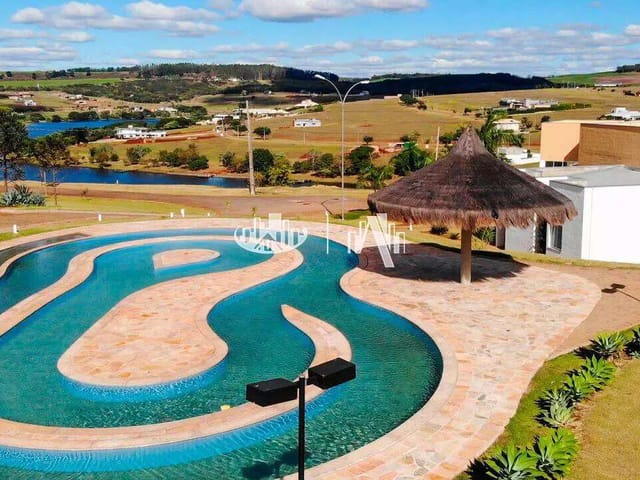 Casa com 1877m² 4 quartos e 5 banheiros, à venda, no bairro Sertanópolis em Sertanópolis