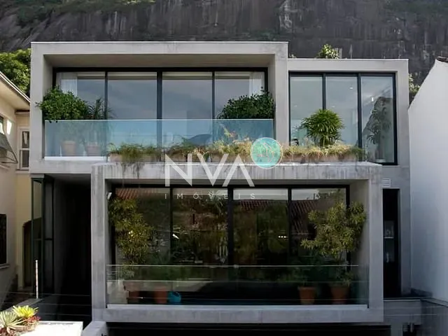 Casa com 524m² 3 quartos e 4 banheiros, à venda, no bairro Jardim Botânico em Rio de Janeiro