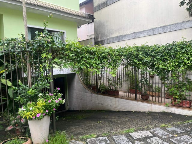 Casa com 260m² 5 quartos e 5 banheiros, à venda, no bairro Vargem Pequena em Rio de Janeiro