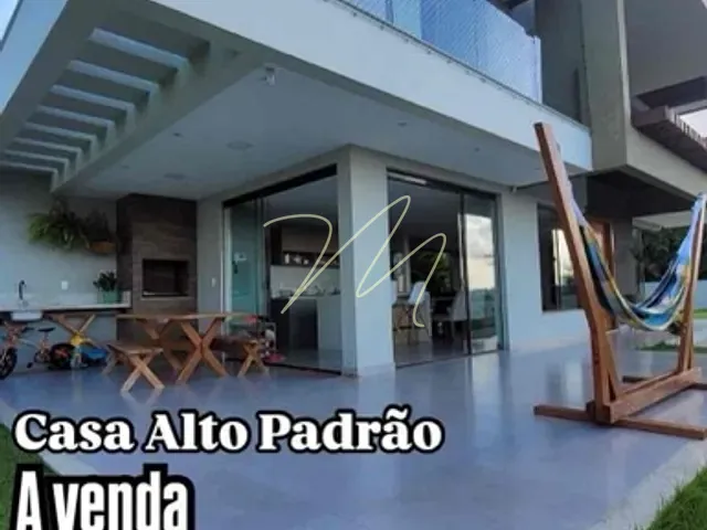 Casa com 600m² 3 quartos e 2 banheiros, à venda ou para alugar, no bairro Nossa Senhora da Vitória em Ilhéus