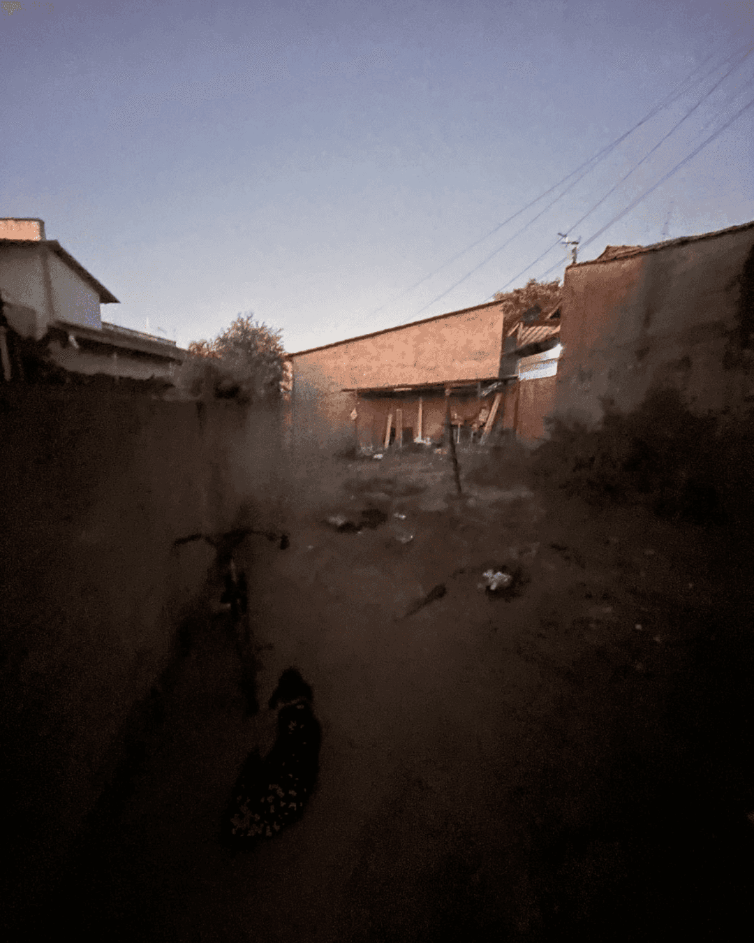 Casa à venda com 4 quartos, 360m² - Foto 2