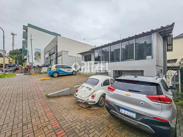 Casa com 420m² 2 quartos e 3 banheiros, para alugar, no bairro Industrial em Novo Hamburgo