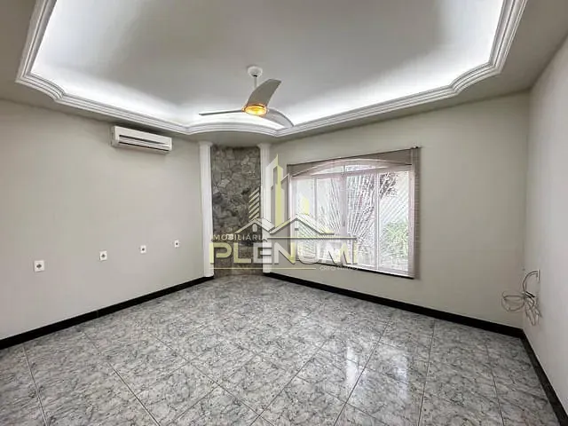 Casa com 300m² 3 quartos e 3 banheiros, à venda, no bairro Jardim América em Rio Claro
