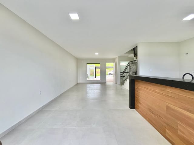 Foto do Casa - Casa recém construída com 3 quartos e  amplo espaço no subsolo para construção, localizada no loteamento Mata Atlântica, Jardim Belvedere em Volta Redonda | Residence Imobiliária