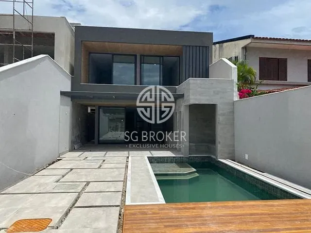 Casa com 320m² 6 quartos e 5 banheiros, à venda, no bairro Barra da Tijuca em Rio de Janeiro