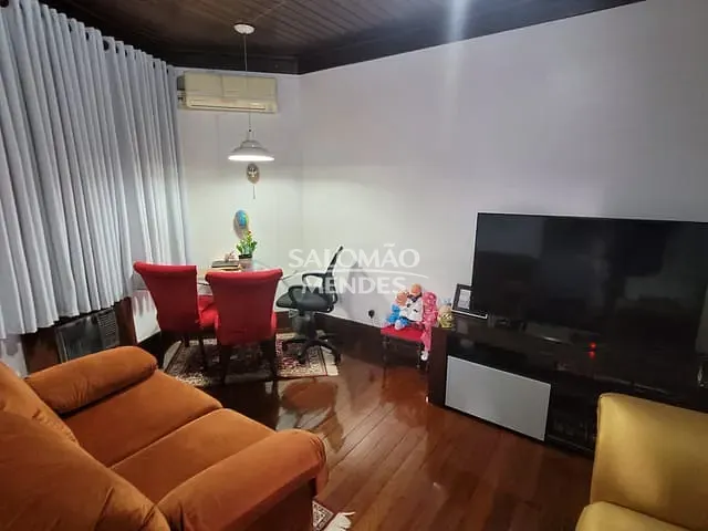 Casa com 980m², à venda, no bairro Batista Campos em Belém