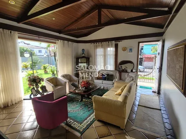 Casa com 980m², à venda, no bairro Batista Campos em Belém