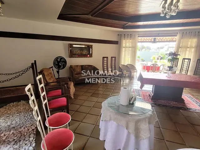 Casa com 980m², à venda, no bairro Batista Campos em Belém