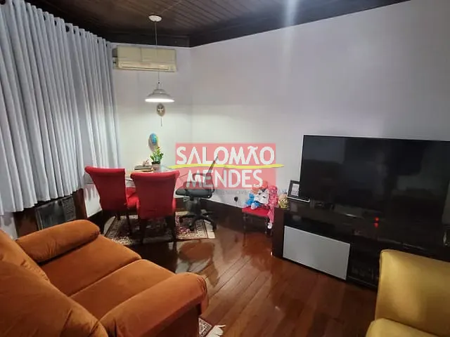 Casa com 980m², à venda, no bairro Batista Campos em Belém