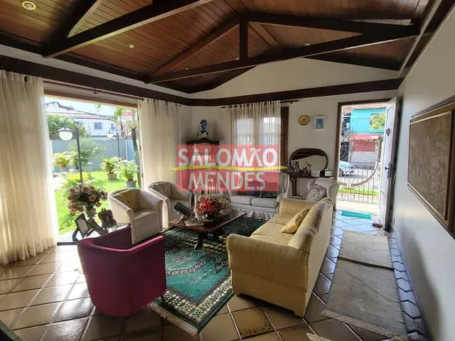 Casa com 980m², à venda, no bairro Batista Campos em Belém