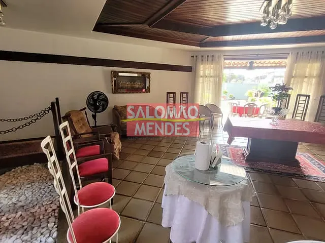 Casa com 980m², à venda, no bairro Batista Campos em Belém