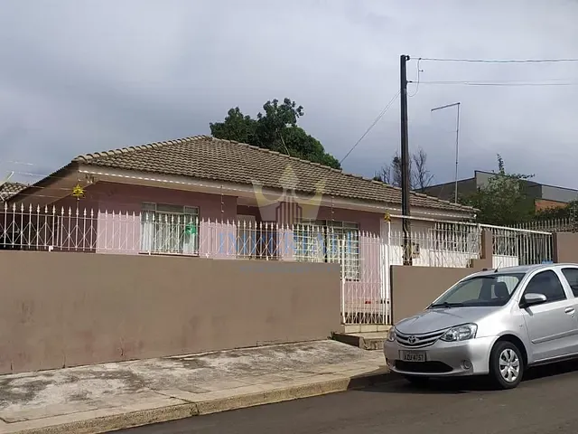 Casa com 126m² 3 quartos e 2 banheiros, à venda, no bairro Orfãs em Ponta Grossa