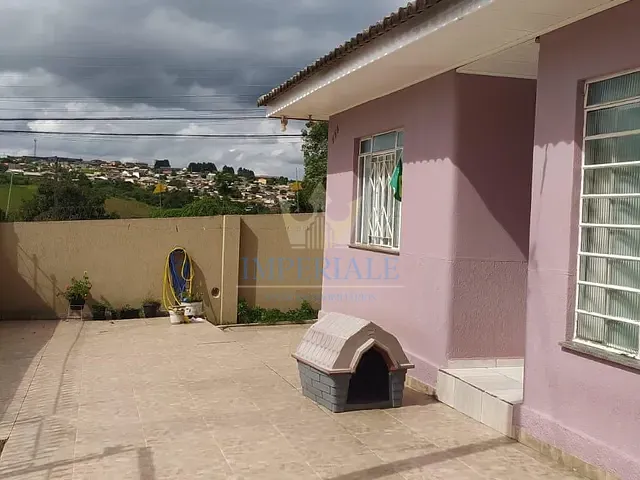 Casa com 126m² 3 quartos e 2 banheiros, à venda, no bairro Orfãs em Ponta Grossa