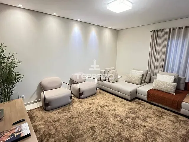 Casa com 250m² 3 quartos e 2 banheiros, à venda, no bairro Marina Godoy em Volta Redonda