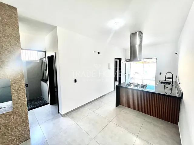 Casa 3 quartos e 3 banheiros, à venda, no bairro Itapoá em Itapoá