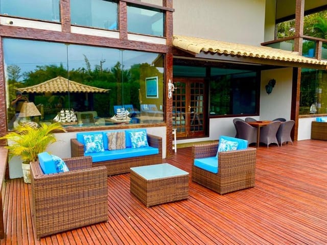 Casa com 1500m² 11 quartos e 11 banheiros, à venda, no bairro Ponta de Manguinhos em Armação dos Búzios