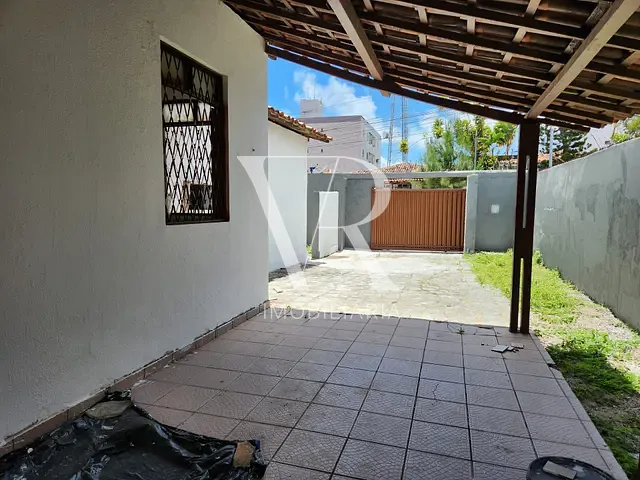 Casa com 300m² 5 quartos e 3 banheiros, à venda, no bairro Mandacaru em João Pessoa