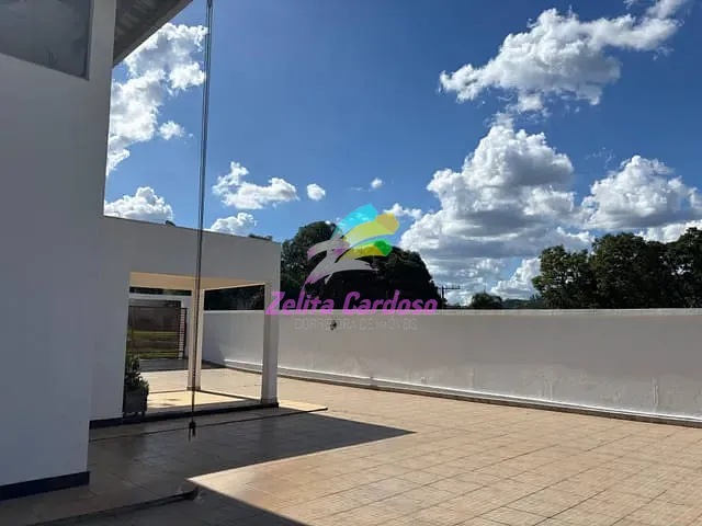 Casa com 2000m² 5 quartos e 7 banheiros, à venda, no bairro Condomínio Vale do Ouro em Ribeirão das Neves