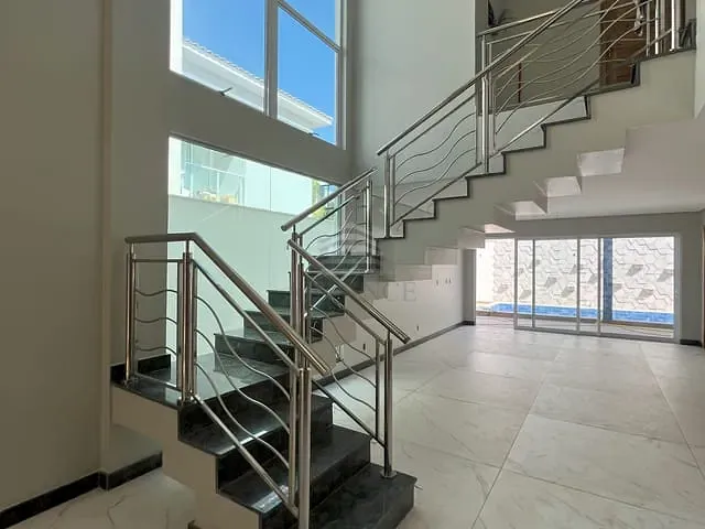 Casa com 310m² 3 quartos e 5 banheiros, à venda, no bairro Uruguai em Teresina