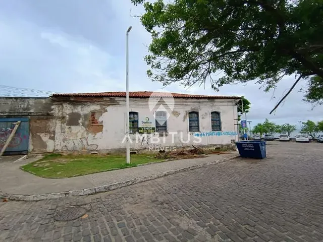 Casa com 180m² 3 quartos e 1 banheiro, à venda, no bairro Monte Serrat em Salvador